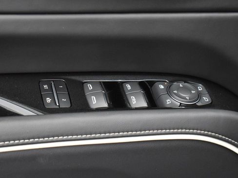 Used 2023 Cadillac Escalade Sport Platinum w/ LPO, ONYX Package AWD/4WD image 13
