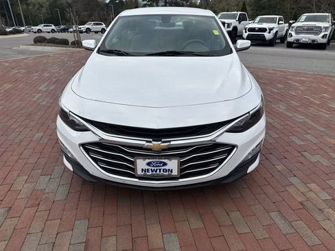 Used 2022 Chevrolet Malibu LT image 25