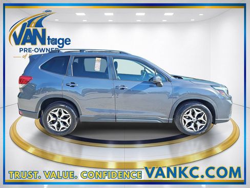 Certified 2021 Subaru Forester Premium AWD/4WD image 5