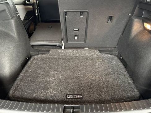 Certified 2022 Volkswagen Taos SE image 19