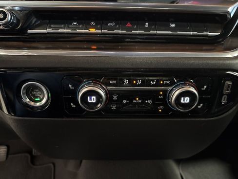 Certified 2024 GMC Sierra 1500 SLT image 25