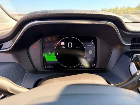 Used 2022 Chevrolet Bolt EUV Premier w/ Sun & Sound Package FWD image 24