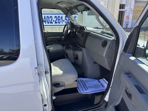 Used 2013 Ford E-150 and Econoline 150 w/ PWR Group image 18