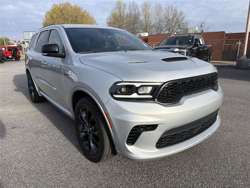 Used 2024 Dodge Durango R/T image 3