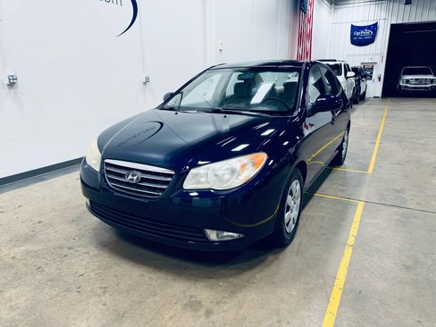 Used 2008 Hyundai Elantra SE image 3