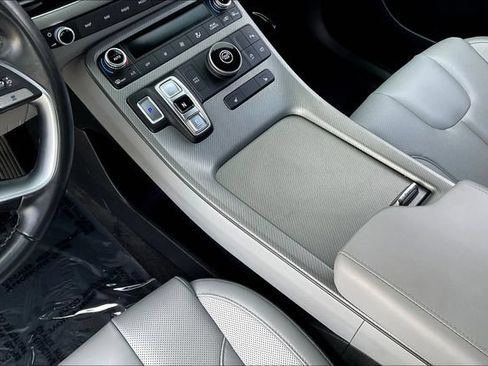 Certified 2024 Hyundai Palisade SEL FWD image 17