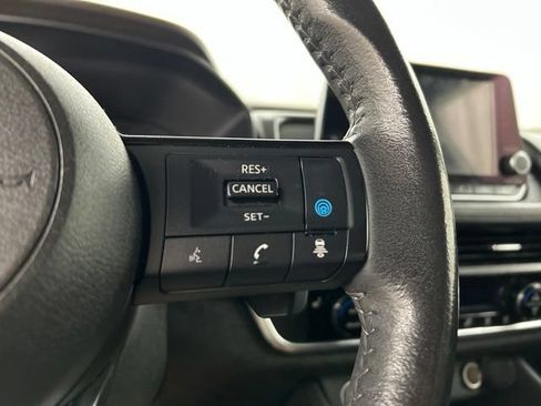 Used 2023 Nissan Rogue SV w/ SV Premium B Package AWD/4WD image 10