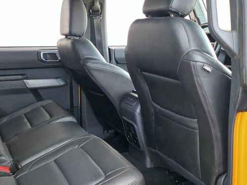 Used 2022 Ford Bronco Wildtrak image 43