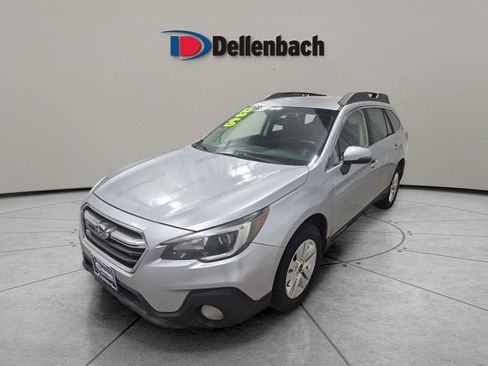 Used 2018 Subaru Outback 2.5i Premium image 1