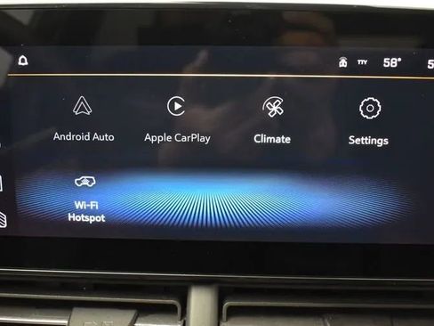 Used 2025 Chevrolet Trax LT FWD image 30