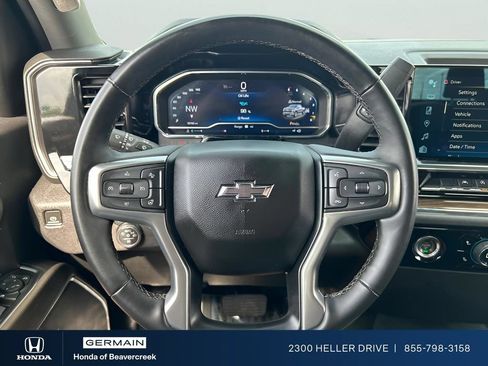 Used 2023 Chevrolet Silverado 1500 RST AWD/4WD image 15