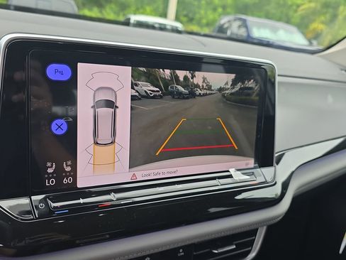 New 2026 Volkswagen Atlas Peak Edition AWD/4WD image 22