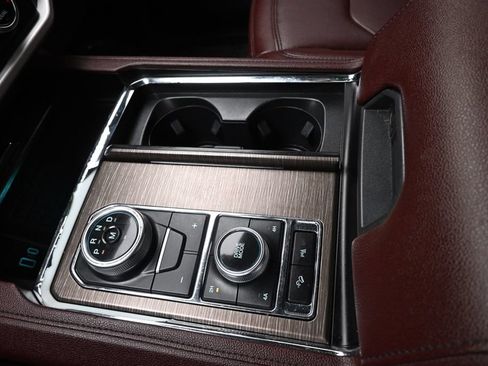 Used 2022 Ford Expedition Limited AWD/4WD image 33