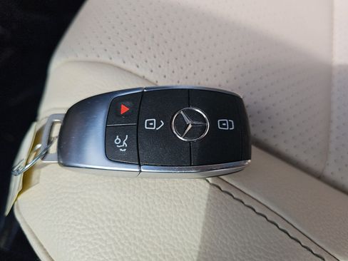 Certified 2023 Mercedes-Benz GLS 450 4MATIC image 38