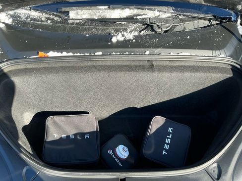 Used 2019 Tesla Model X Long Range image 18
