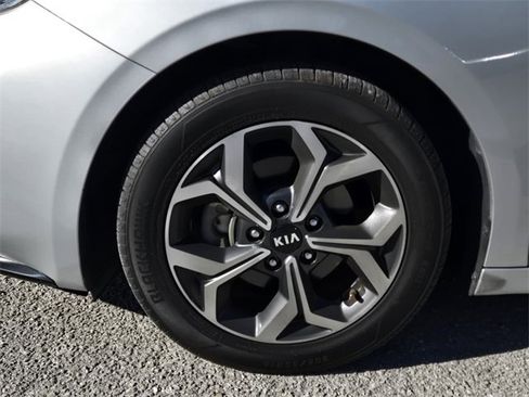 Used 2020 Kia Forte LXS image 7