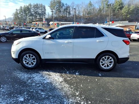 Certified 2021 Chevrolet Equinox LT image 2
