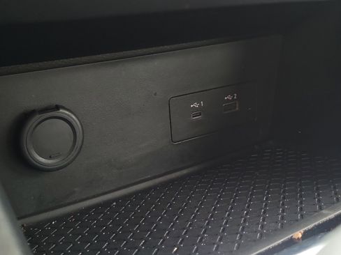 Used 2024 Nissan Pathfinder SV image 27