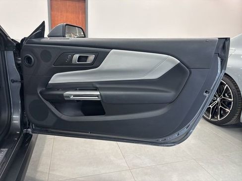 Used 2025 Ford Mustang Premium image 36
