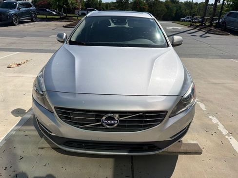 Used 2016 Volvo V60 T5 Platinum w/ Climate Package FWD image 2