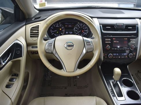 Used 2013 Nissan Altima 2.5 SV image 12