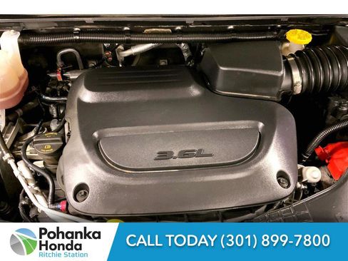 Used 2022 Chrysler Pacifica Touring-L image 33