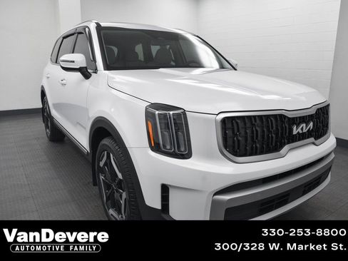 Used 2025 Kia Telluride EX image 1