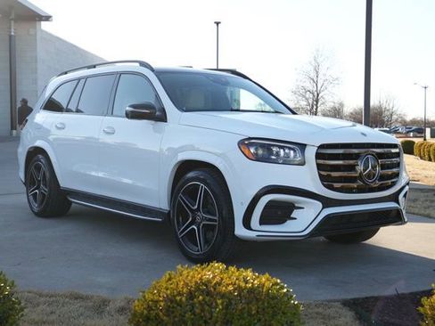 Certified 2025 Mercedes-Benz GLS 450 4MATIC w/ AMG Line Exterior image 10