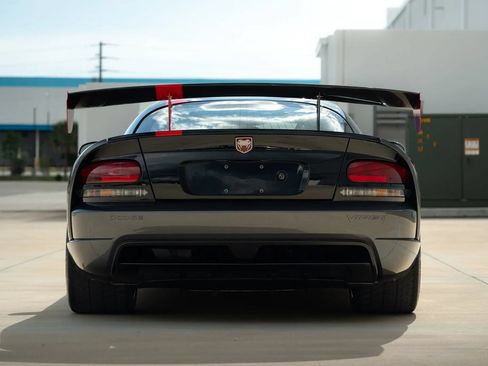 Used 2009 Dodge Viper ACR RWD image 7
