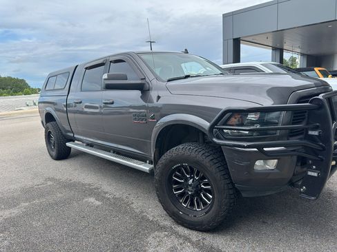 Used 2018 RAM 2500 Big Horn w/ Sport Appearance Group AWD/4WD image 3