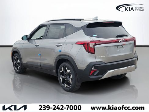 New 2026 Kia Seltos S FWD image 4