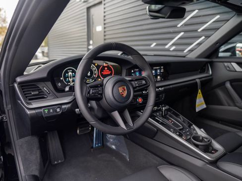 New 2026 Porsche 911 Carrera 4S image 4