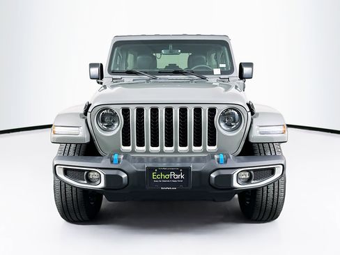 Used 2023 Jeep Wrangler Unlimited Sahara w/ Cold Weather Group AWD/4WD image 2