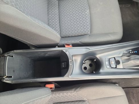 Used 2021 Toyota C-HR LE FWD image 26