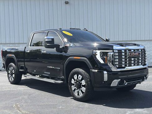 Used 2025 GMC Sierra 2500 Denali w/ Denali Reserve Package AWD/4WD image 33