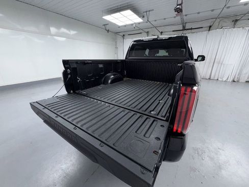 Used 2024 Toyota Tundra Limited AWD/4WD image 16