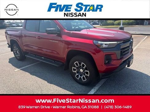 Used 2024 Chevrolet Colorado LT w/ LT Convenience Package III RWD image 14