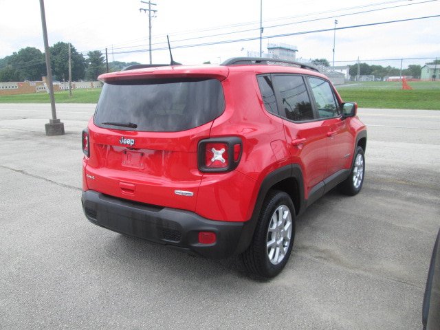 Used 2020 Jeep Renegade Latitude w/ Cold Weather Group AWD/4WD image 7