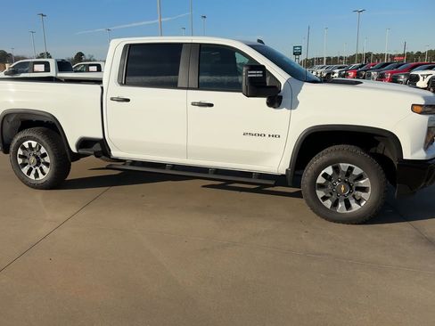 New 2026 Chevrolet Silverado 2500 Custom w/ Custom Value Package image 9