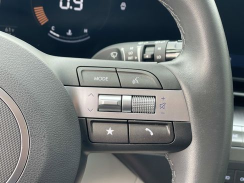 Certified 2024 Hyundai Kona SEL image 9