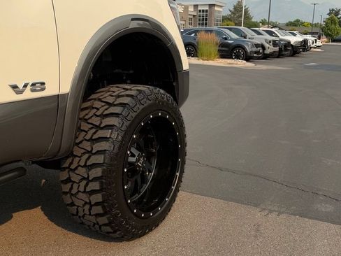 Used 2021 Nissan Titan Platinum Reserve w/ Moonroof Package AWD/4WD image 4