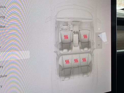 Used 2021 Tesla Model 3 Standard Range Plus image 30