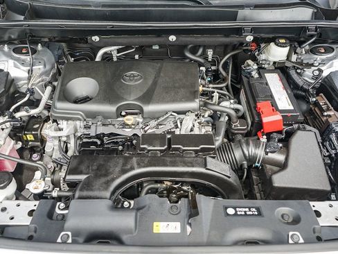 Used 2020 Toyota RAV4 XLE w/ Carpet Mat Package FWD image 29