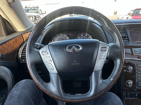 Used 2016 INFINITI QX80 Limited AWD 4dr SUV image 17