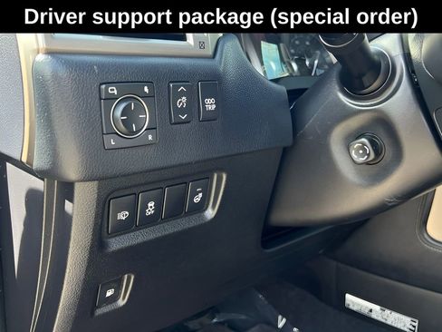 Used 2017 Lexus GX 460 Luxury AWD/4WD image 39