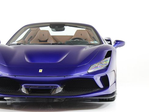 Certified 2023 Ferrari F8 Tributo RWD image 18