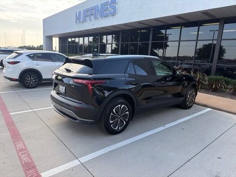 Used 2024 Chevrolet Blazer EV LT AWD/4WD image 3