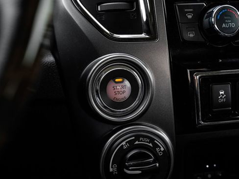 Used 2019 Nissan Titan Platinum Reserve w/ Platinum Utility Package image 17