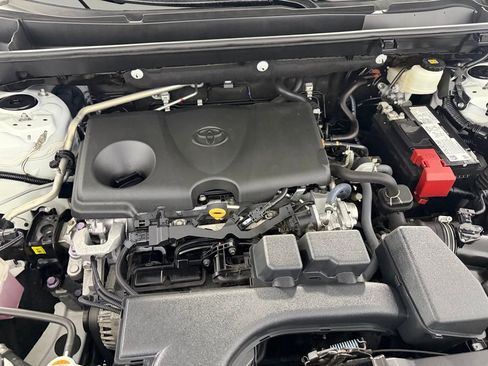 Used 2023 Toyota RAV4 LE FWD image 31