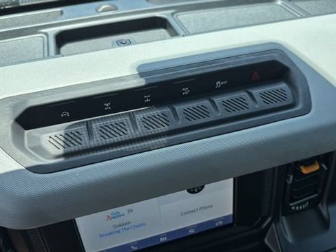 Used 2023 Ford Bronco Badlands AWD/4WD image 30